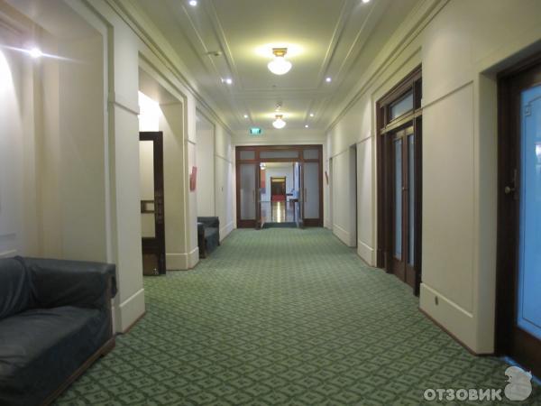 Старое здание Парламента и Музей Демократии Австралии (Австралия, Канберра) фото