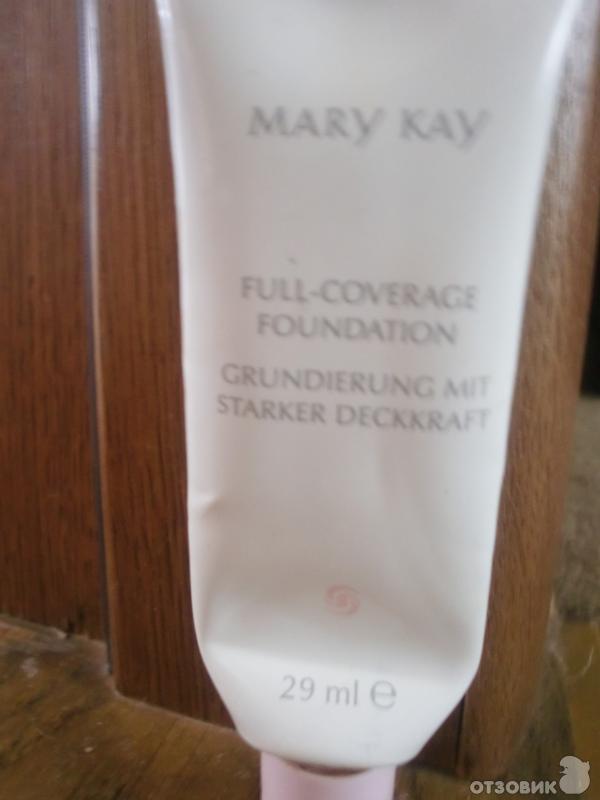Mary Kay Medium Coverage Foundation Ivory 200 - защитный тональный крем.